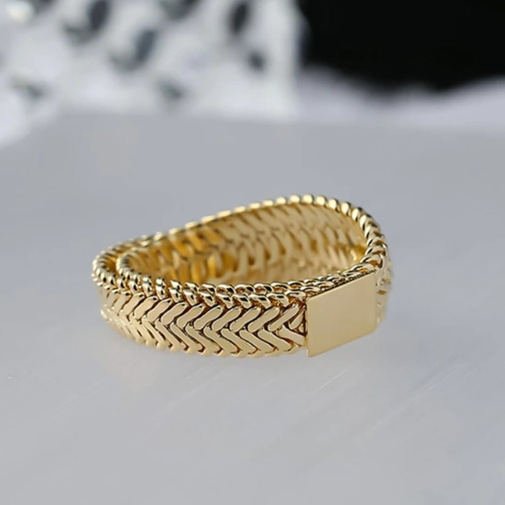 NEW 18K Gold Plated Flat Cross Chain Layer Ring - Picture 4 of 5